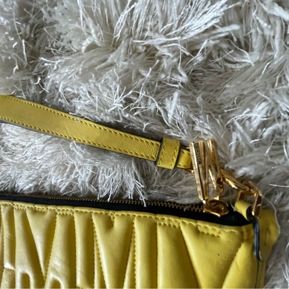 Yellow Moschino Clutch - Picture 4 of 6